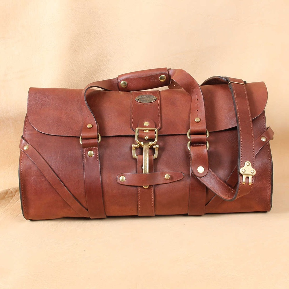 Col.Littleton authentic leather bag.